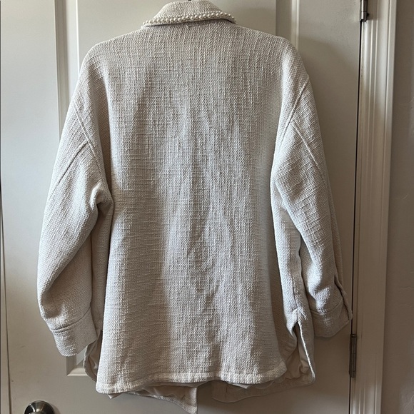 H&M Pearl Collar Shacket - Picture 4 of 8